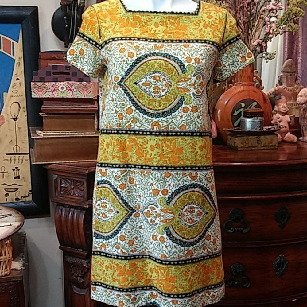 Joung cosmopolitan dress 